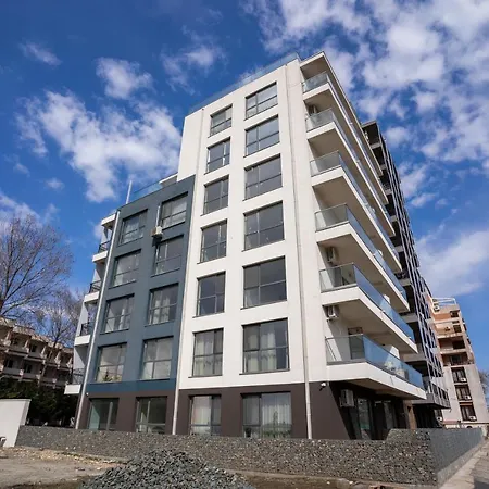 Velier * Mamaia